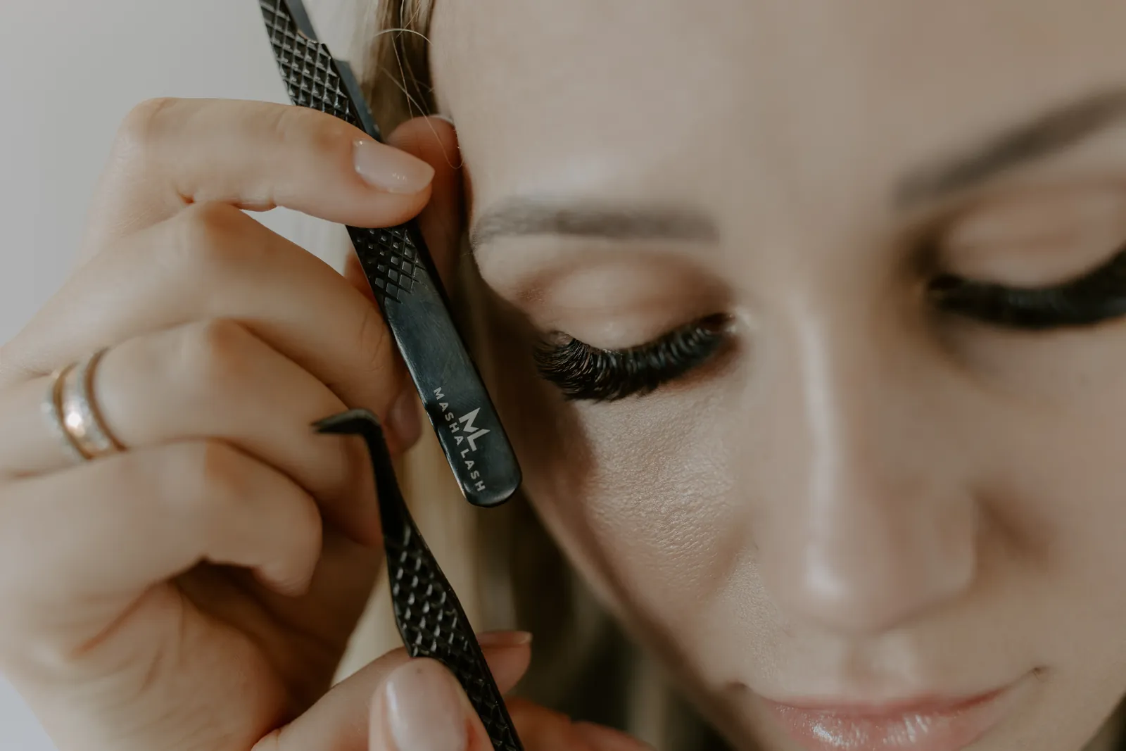 LASH EXTENSIONS