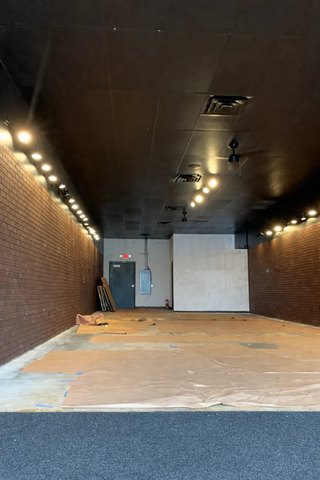 Salon before renovation